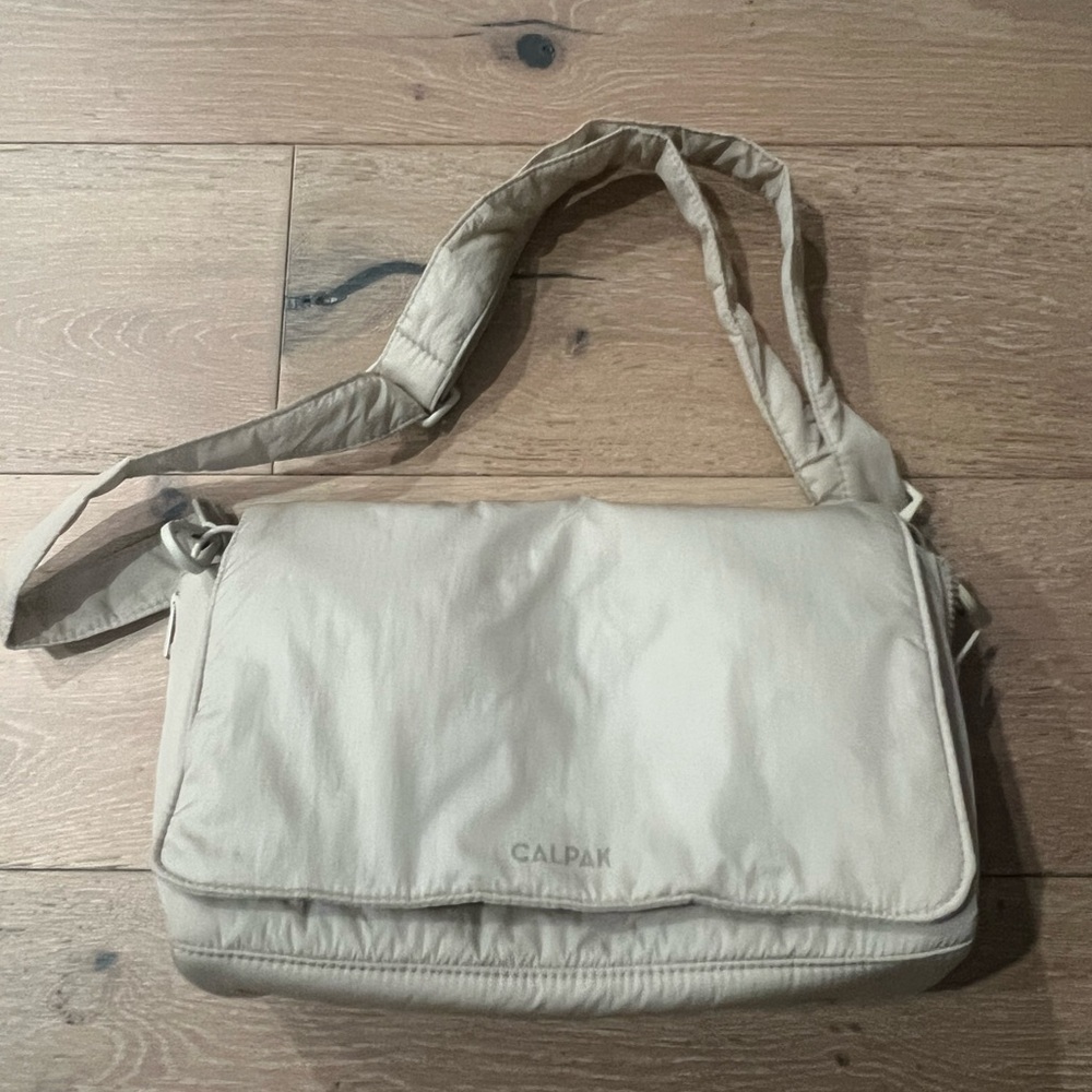 Convertible Stroller Caddy Crossbody in Oatmeal